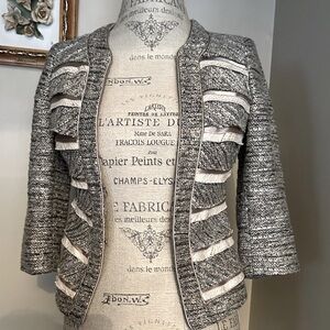 🌺CLEARANCES WHITE/ BLACK GRAY & GOLD OPEN FRONT WOMEN’S JACKET /00